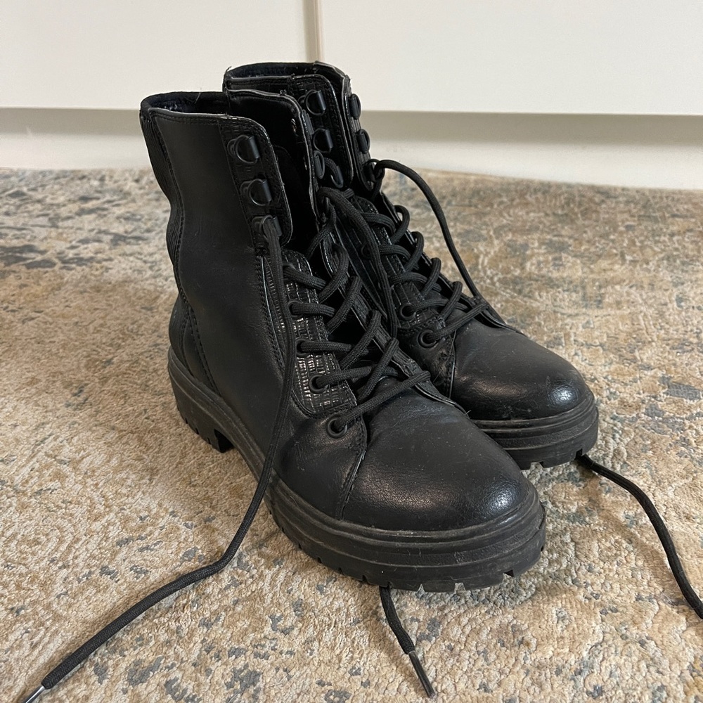 ✨2/$20 Boot